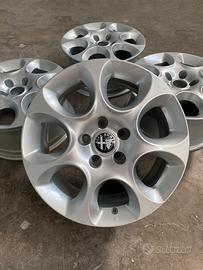 4 cerchi in lega 16 originali Alfa Romeo