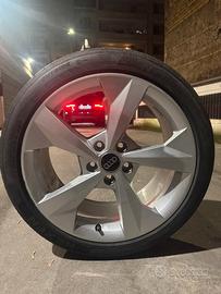 Treno cerchi Audi Originali 19’’  con gomme nuove