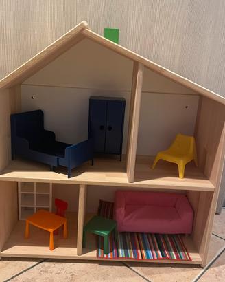 Casa delle bambole Ikea