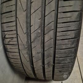 GOMME   255/40/20