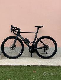 Bici corsa tutto carbonio settembre 2026