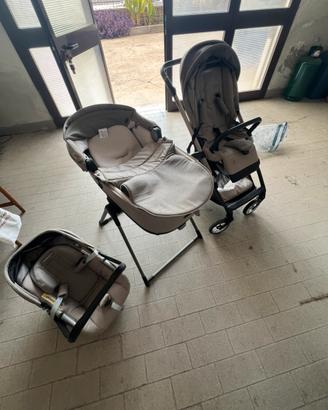 Trio Inglesina Electa SOLO ritiro a mano su Roma
