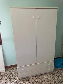 Armadio con cassetti