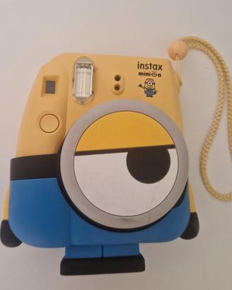 instant camera
