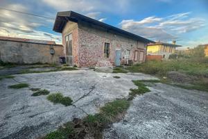 CAPANNONE A BAGNOLO MELLA