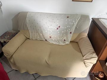 Divano due posti
