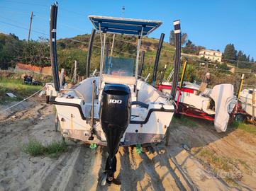 barca saver priva di motore