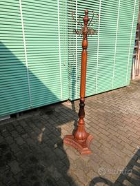 attaccapanni in noce antico