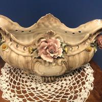 Centrotavola / Vaso fiori ceramica Capodimonte