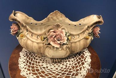 Centrotavola / Vaso fiori ceramica Capodimonte