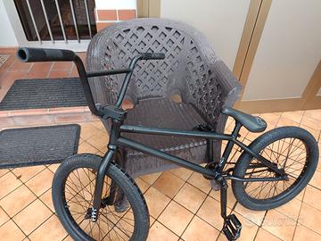 bicicletta bmx