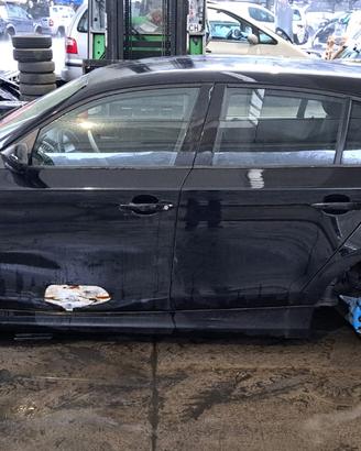 BMW 120D SOLO PER RICAMBI