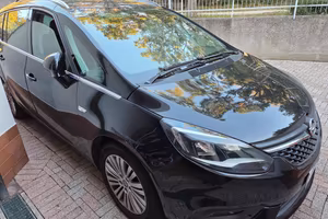 Opel zafira tourer 
