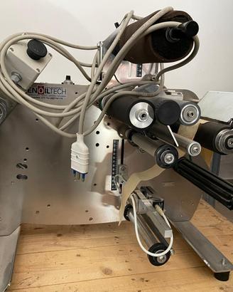 etichettatrice semiautomatica M2R