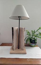 lampada artigianale in legno vecchio 