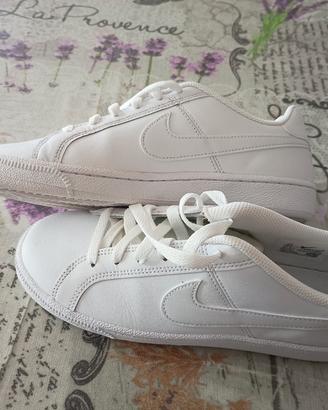 scarpa originale Nike taglia 37,5