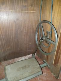Macchina da cucire Vigorelli vintage