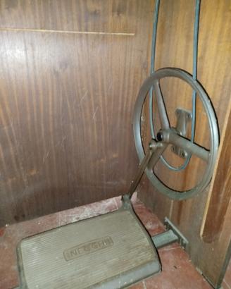 Macchina da cucire Vigorelli vintage