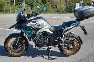 Motociclo Enduro.