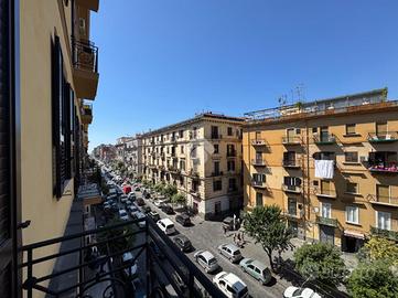 5 LOCALI A NAPOLI