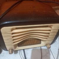 Radio antica a valvole