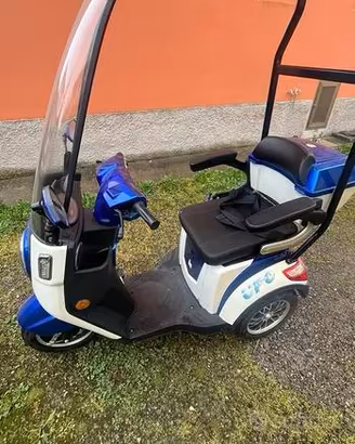 triciclo elettrico Ufo-ecobike modello Colibrì