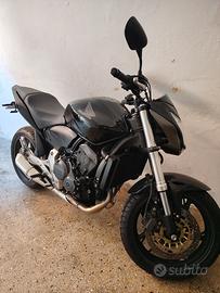 Honda Hornet 600 restyling 2011