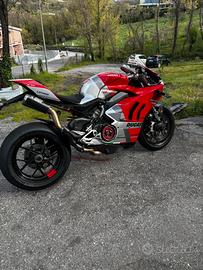Panigale v4