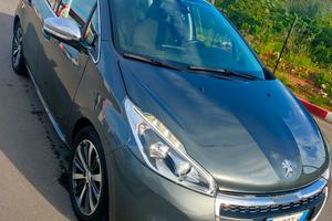 Peugeot 208 75 CV diesel 