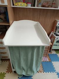 Fasciatoio IKEA + accessori vari