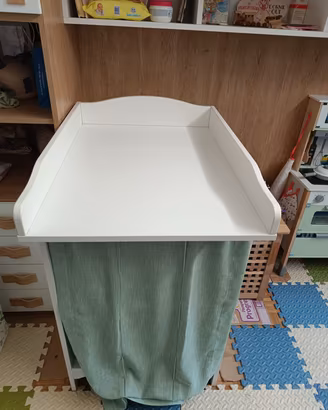 Fasciatoio IKEA + accessori vari