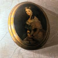 Affascinante e suggestivo ritratto di giovane dama