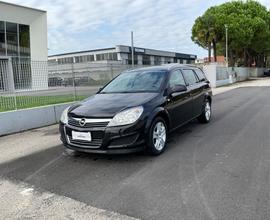 Opel Astra 1.6 16V GPL-TECH Station Wagon 2010