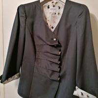 Armani, elegante completo pantaloni
