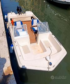 Natante StarCraft con motore Suzuki 9.9/20