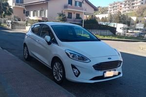 FORD FIESTA TITANIUM
