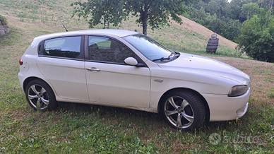 alfa romeo 147 Q2