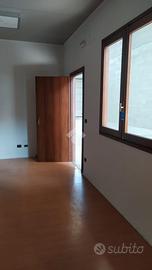 MAGAZZINO A SAN PONSO