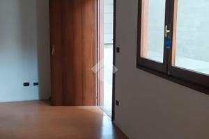 MAGAZZINO A SAN PONSO