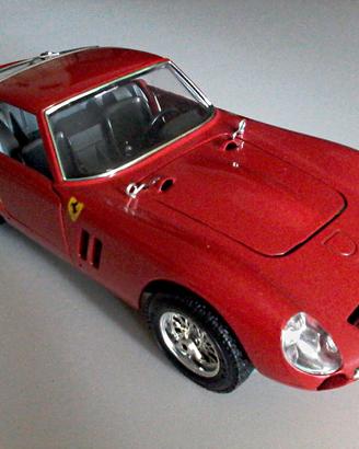 48 automodelli da collezione, scale 1/24 – 1/18