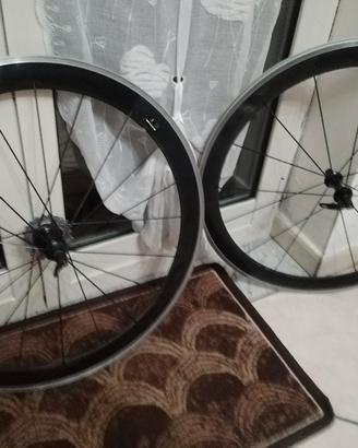 cerchi Mavic cosmic carboni SLS freni tradizionali