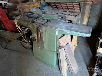 pialla scorniciatrice