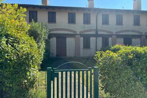 Villetta a schiera di 145 m² con 3 locali e box au