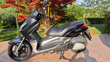 Yamaha X Max 250