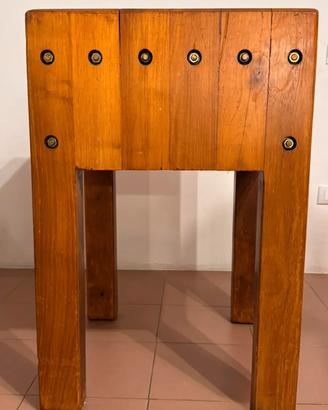 Ceppo di legno da macellaio