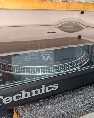 Technics SL 1210 mk7 