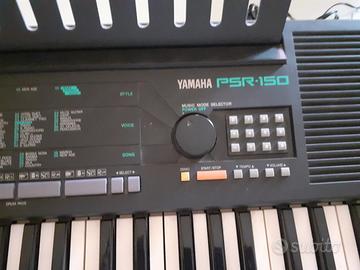 Tastiera YAMAHA PSR 150 con supporto