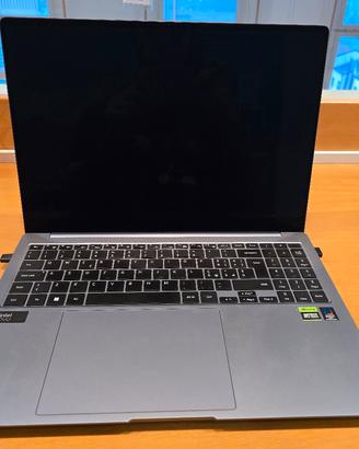 galaxy book 4 ultra (16", ultra 9, 32GB, rtx 4070)