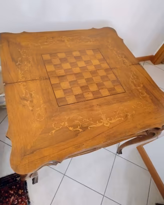 Tavolino scacchiera intarsiato