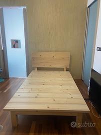letto in legno massello